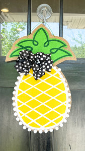 Burlap Pineapple Door Hanger (Small/Yellow/Criss Cross)
