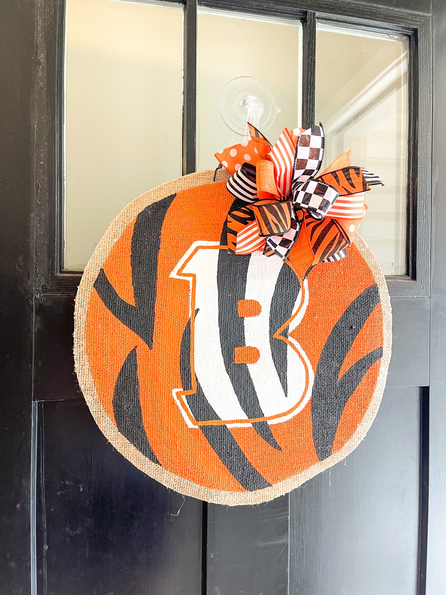 B Tiger Circle Door Hanger