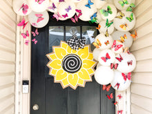 Load image into Gallery viewer, Sunflower Door Hanger - Round Yellow and Black Summer