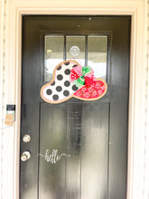 Load image into Gallery viewer, Derby Hat Burlap Door Hanger