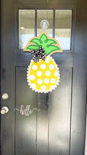 Load image into Gallery viewer, Burlap Pineapple Door Hanger (Small/Yellow/Polka Dot)