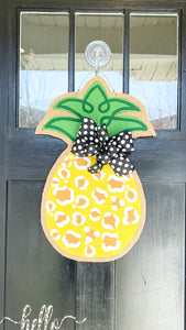 Burlap Pineapple Door Hanger (Small/Yellow/Leopard)