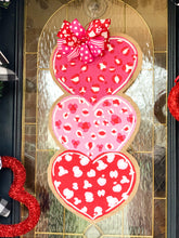 Load image into Gallery viewer, Leopard Hearts Door Hanger