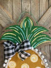 Load image into Gallery viewer, Burlap Pineapple Door Hanger (Small/Golden/Polka Dot)