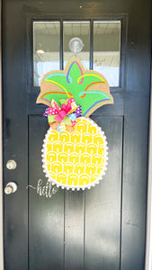 Burlap Pineapple Door Hanger (Large/Multi/Scallop)