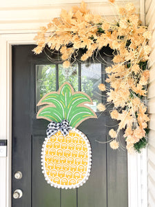 Burlap Pineapple Door Hanger - (Large/Golden/Scallop)