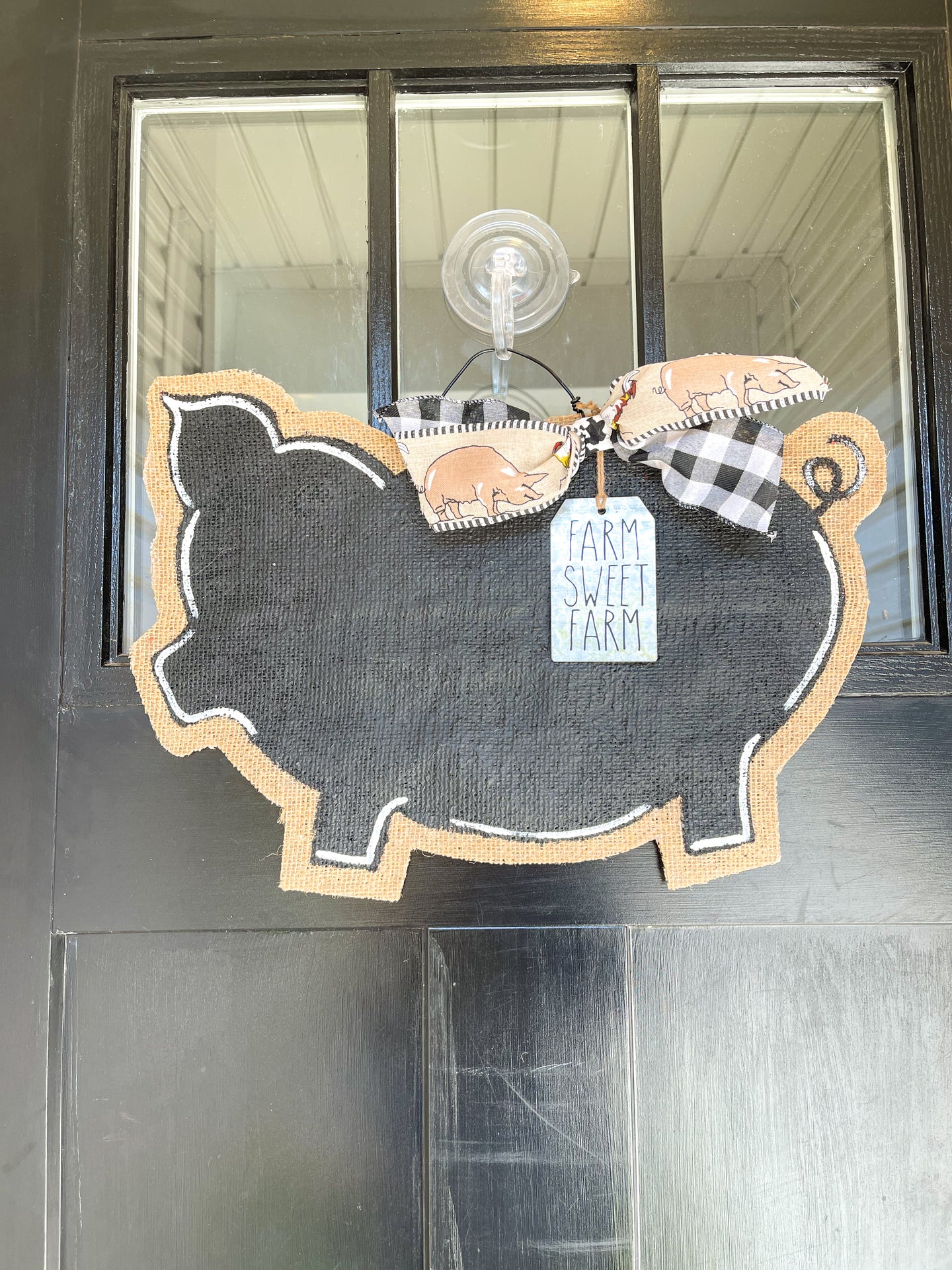 Farm Animal Door Hanger - pig with farm bow