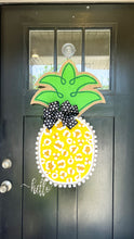Load image into Gallery viewer, Burlap Pineapple Door Hanger (Large/Yellow/Leopard)