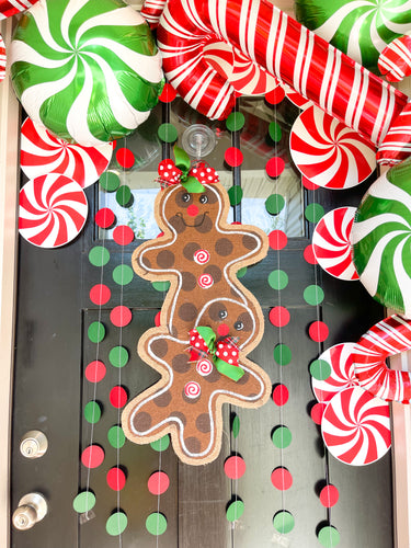 Gingerbread Couple Door Hanger